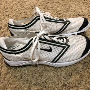 Golf shoes
